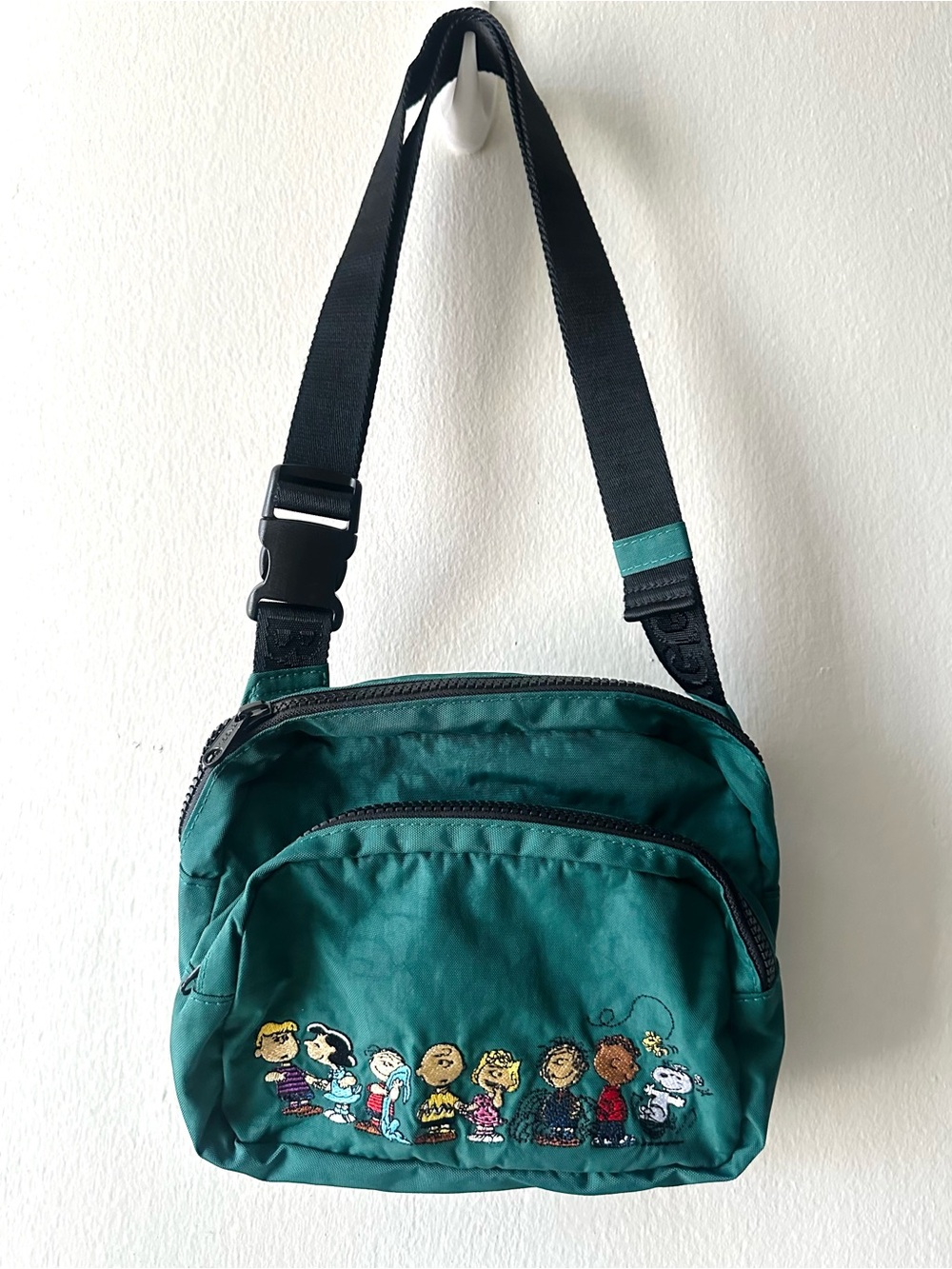 BAGGU Peanuts Embroidered Green Fanny Pack Crossbody Bag BAGGU X Peanuts